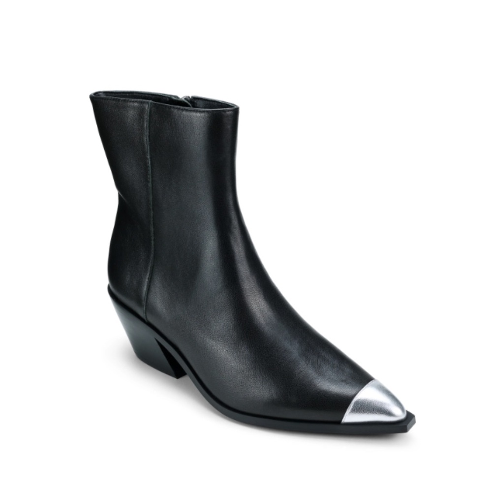 Ankle Boot Black w/Silver Tip
